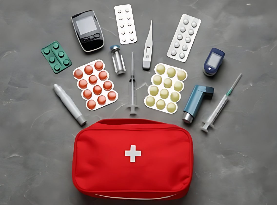First Aid Kit-duo